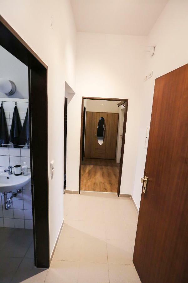 Avr Apartment Hof 1 Бремерхафен Экстерьер фото