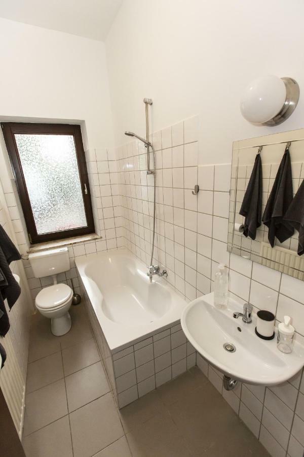 Avr Apartment Hof 1 Бремерхафен Экстерьер фото
